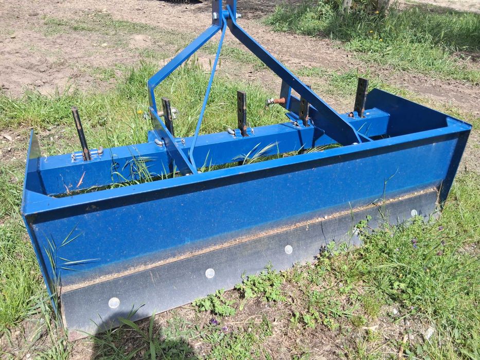 Caixa nivelador / escarificador para tractor / Box Grader