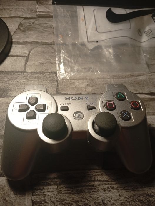 Ps3 Super Slim 1Tb Com leitor de discos estragado