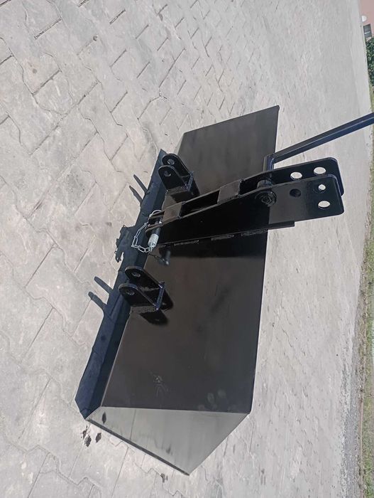 Skrzynia transportowa na przedni TUZ lub tył traktora