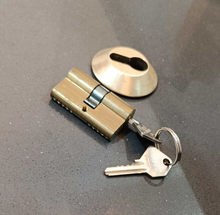 Cilindro Canhão em bronze,  completo e c/ 2 chaves - Marca AGC