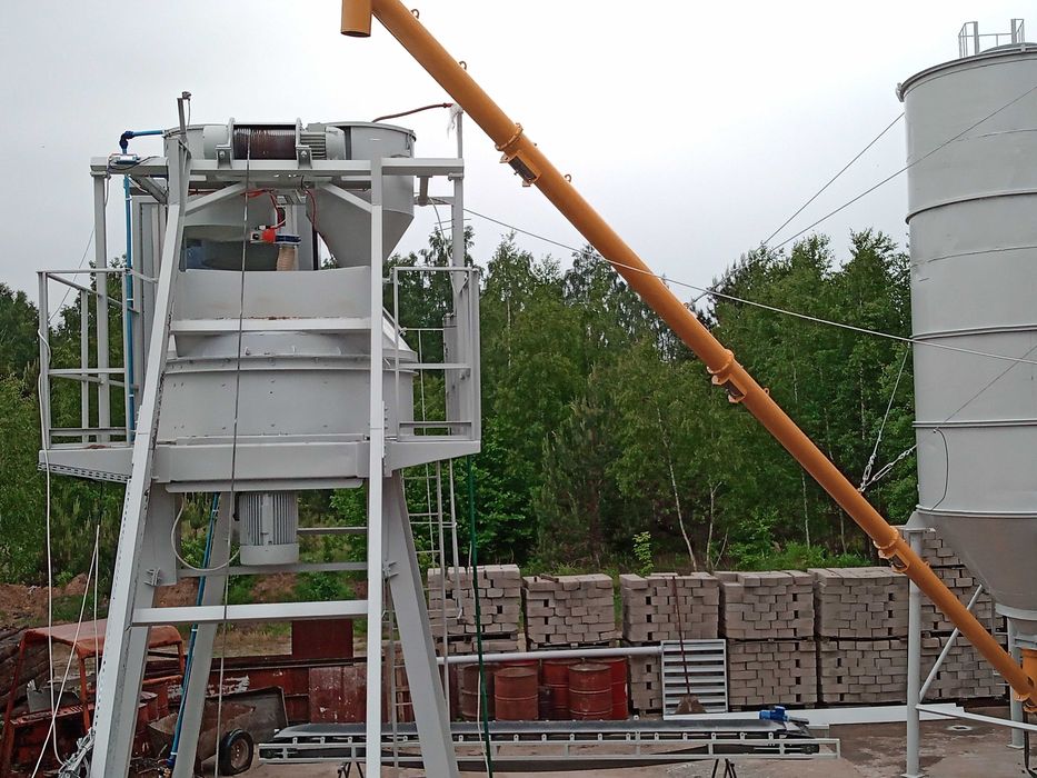 węzeł betoniarski zarób 1 m