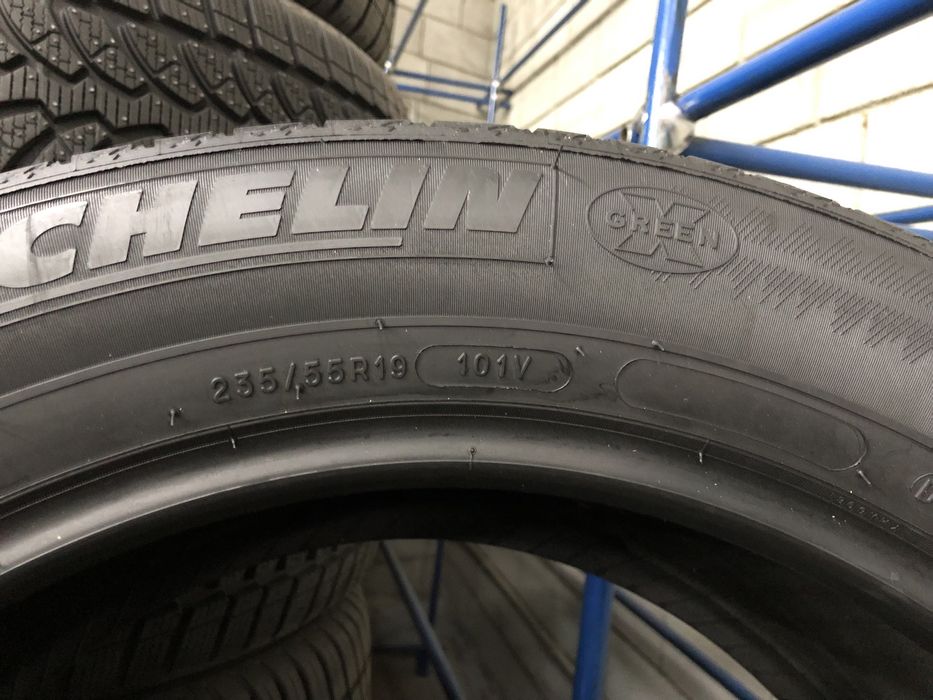 Літні шини 235/55 R19 MICHELIN