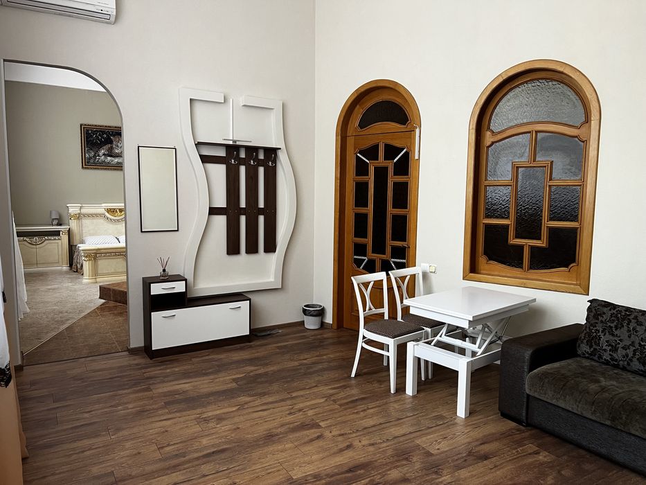 Готель. Оренда житла. Поселення 24/7