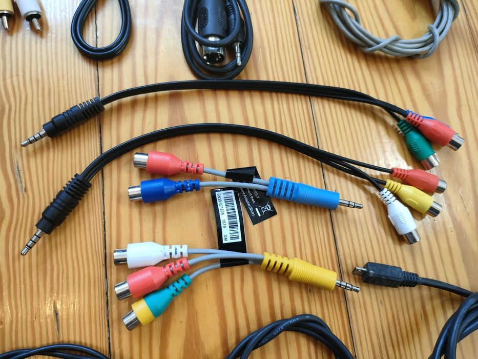 Przewody przejściówki audio video