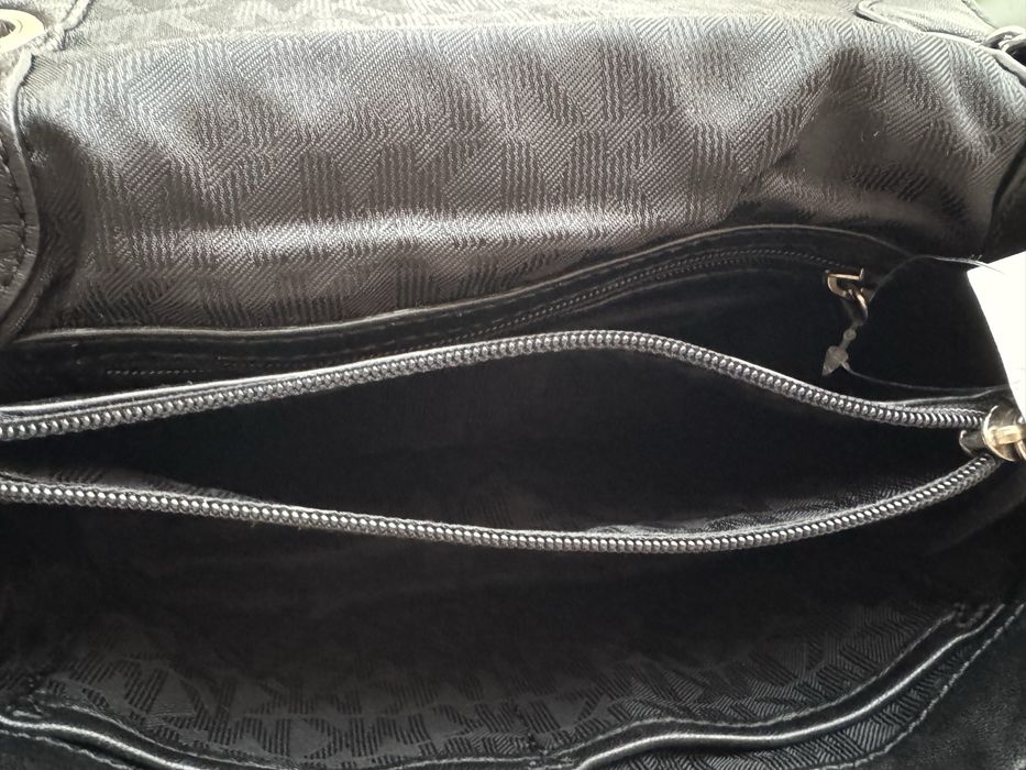 Bolsa Michael Kors em pele NOVA