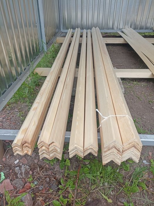 Listwy wykończeniowe.