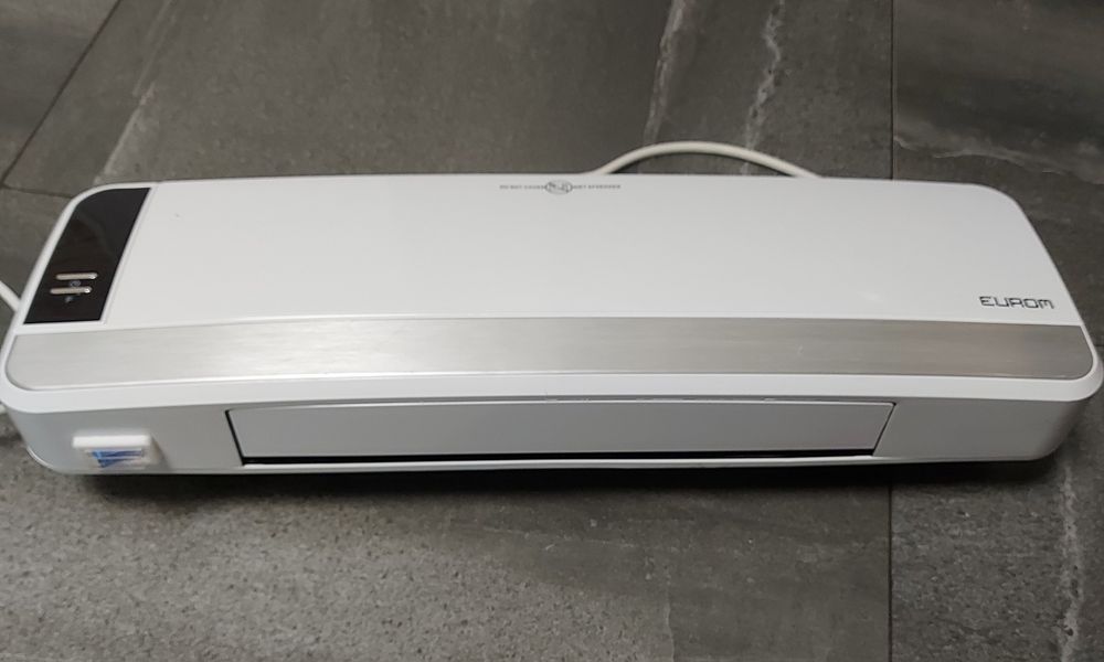 Grzejnik elektryczny kurtyna powietrzna elektryczna / termowentylator