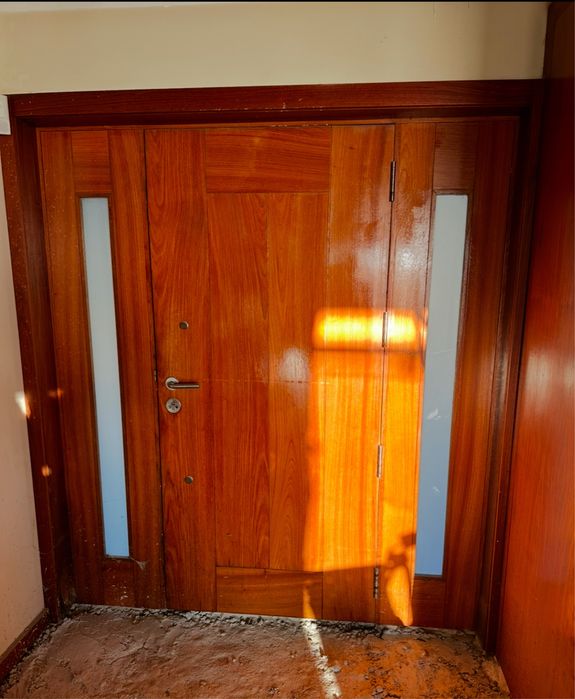 Porta segurança entrada64873954399619121