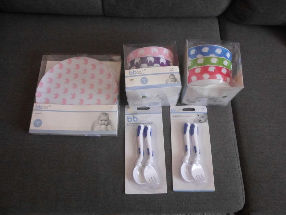 pratos e  tigelas  + talheres  novos para bebé