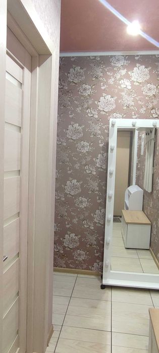 Здається подобово однокімнатна квартира в центрі міста