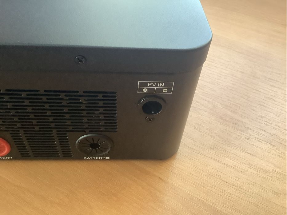 Гибридный инвертор ANERN  FGI-DU4200  2300W / 4200W , АКБ 12V или 24V