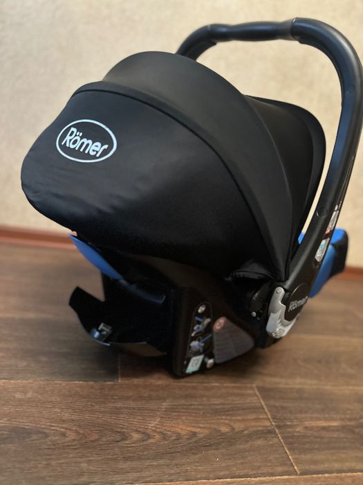 Продам фірмове автокрісло/автолюлька BRITAX-ROMER BABY SAFE 2 I-SIZE