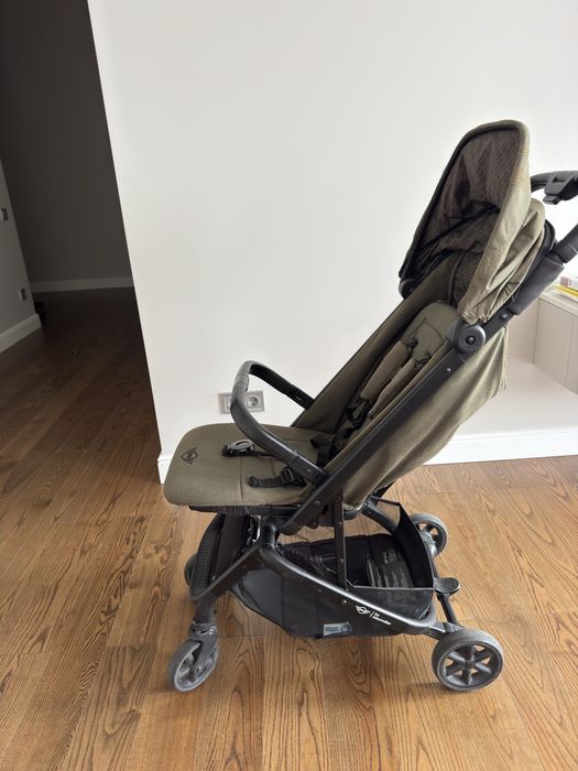 Прогулянкова коляска Easy Wolker