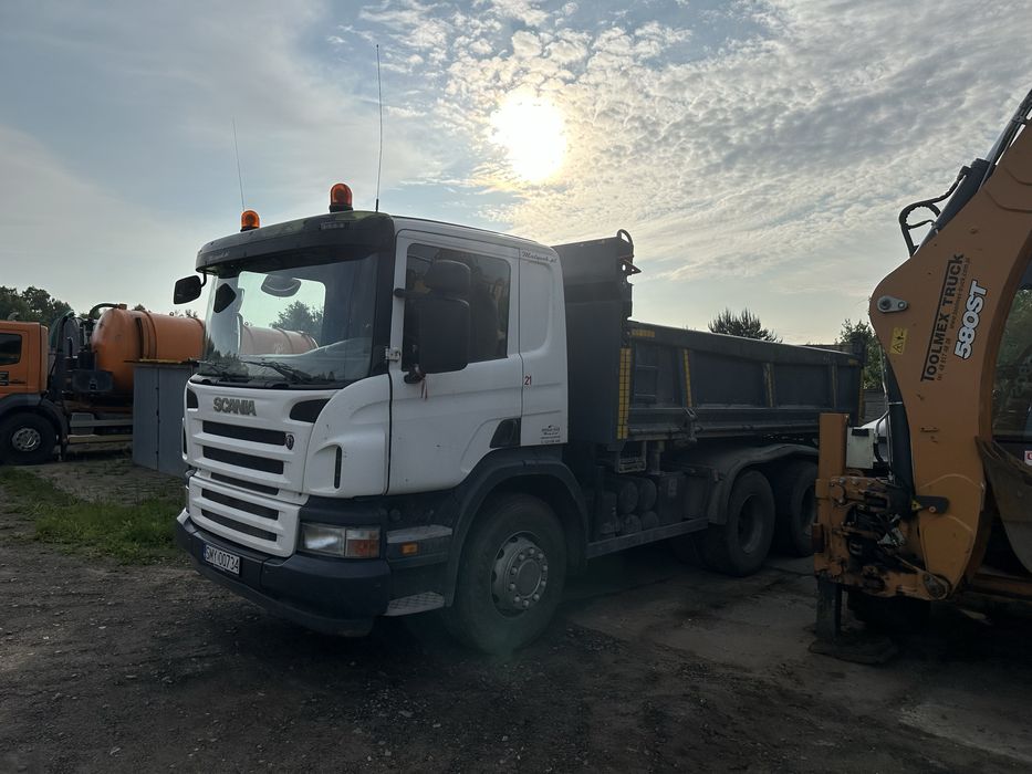 Transport wywrotka, naczepa niskopodwoziowa, uciąg, podczołgówka