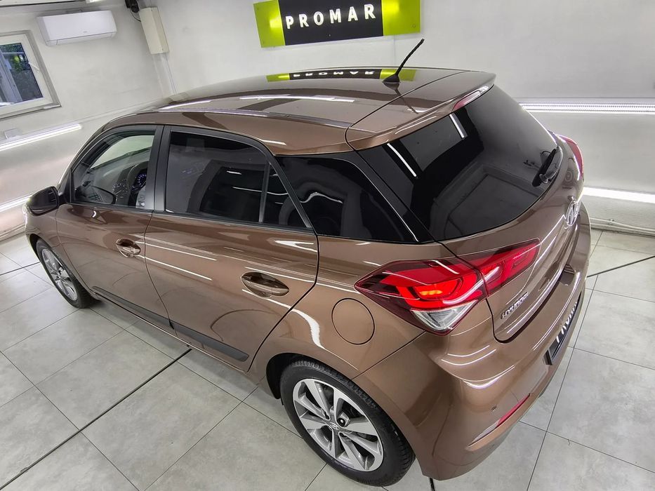 Hyundai i20 Bogata wersja Klimatronik podgrzewane fotele+kierownica Serwis ASO