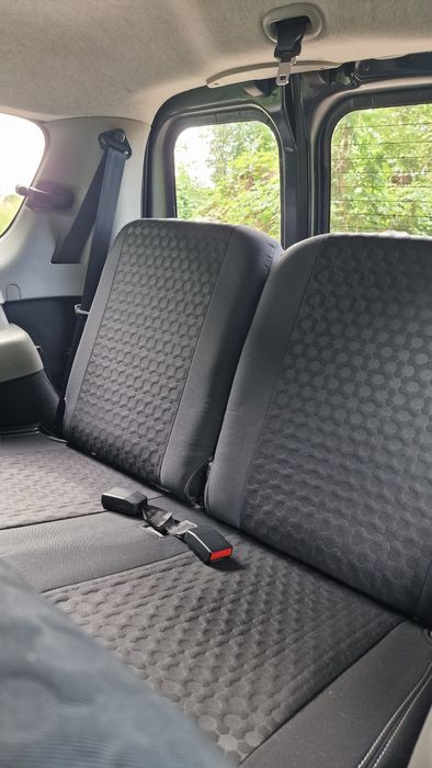 Dacia Logan 1.6 16v /7os./HAK /KLIMA /