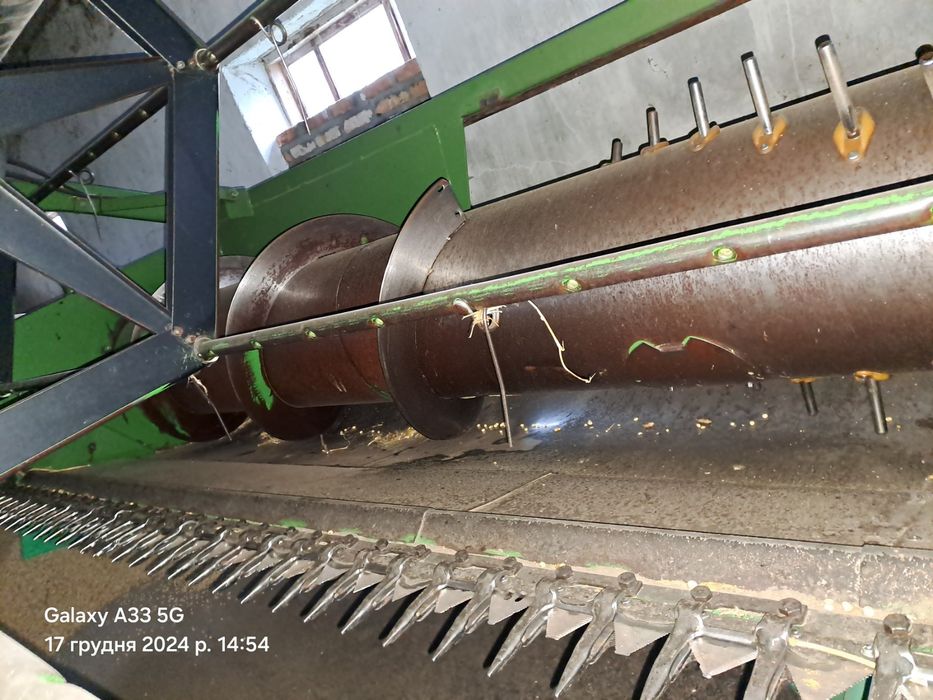 Продам комбайн Джондин 1158
