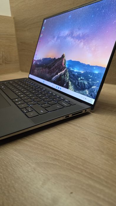 Laptop Dell Precision i7-10875H 16GB DDR4 512GB SSD M.2 NVIDIA Quadro T2000 4GB Win11Pro Gwarancja