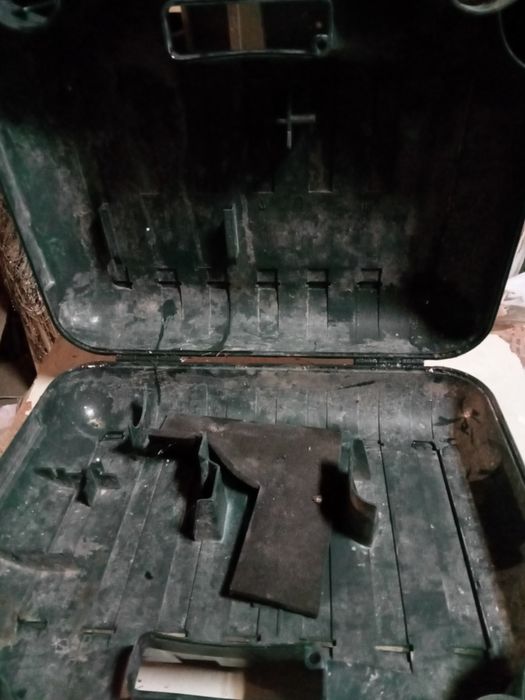 Кейс перфоратора DWT