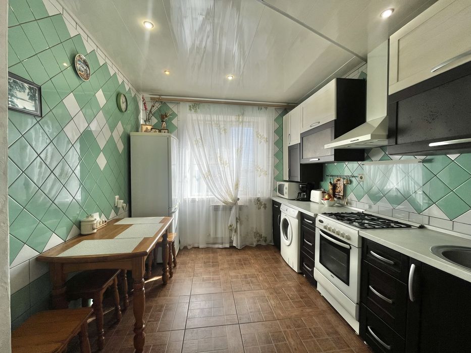 Продаж 3 кімнатної квартири на проспекті М.Лушпи