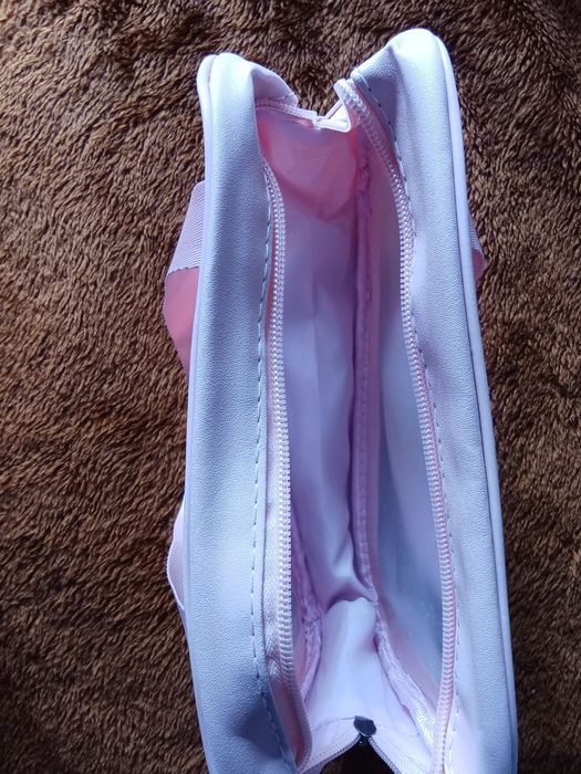 Saco multiusos rosa.