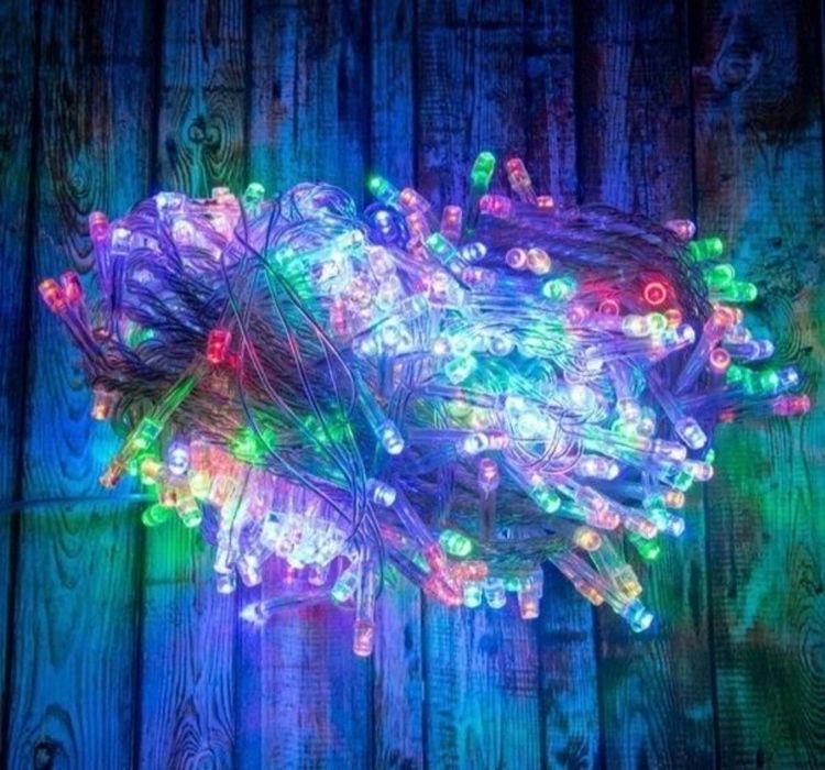Гирлянда 300 ламп. 16 метров. 8 режимов. Работает от сети
