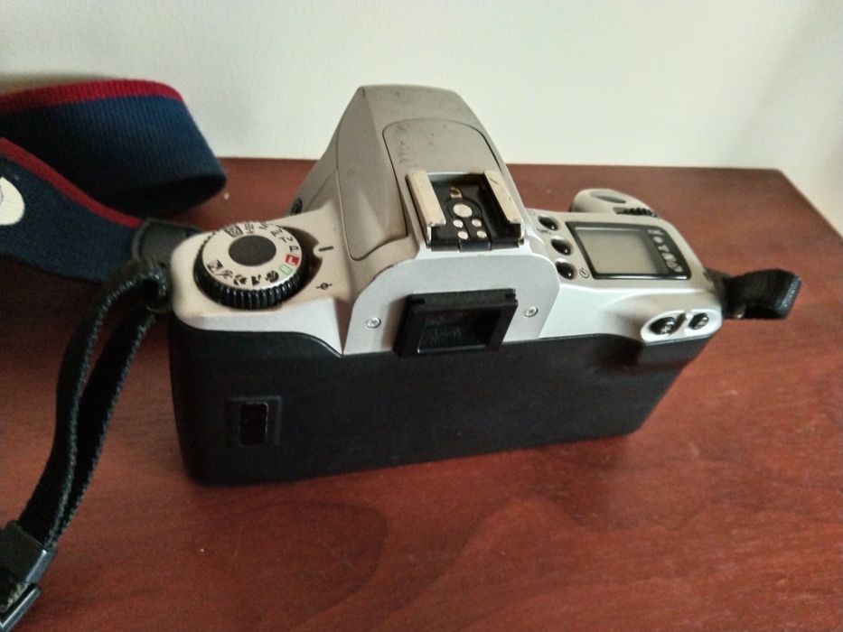 Aparat fotograficzny CANON EOS 300