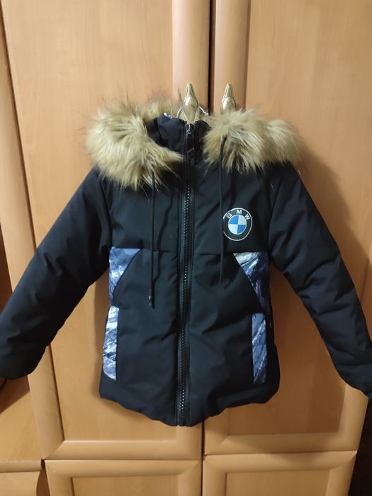 Продам курточку зимову на хлопчика