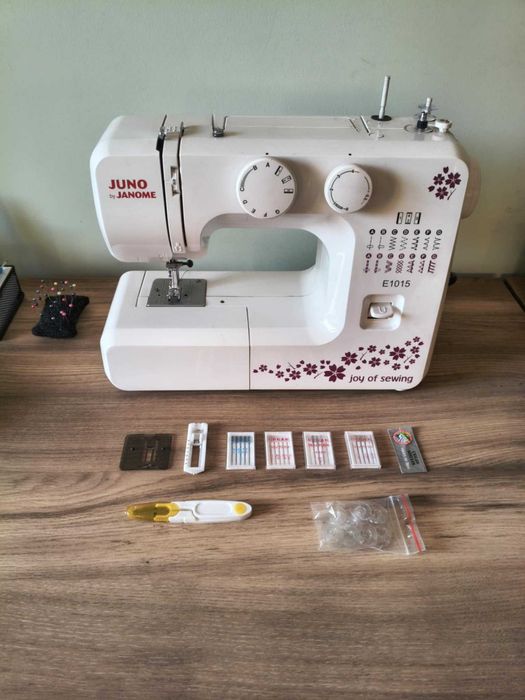 Janome Juno E1015