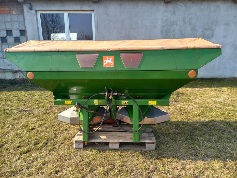 Rozsiewacz Amazone ZA-M compact 2000l. , maxis novis