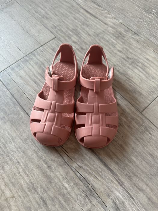 Igor barefoot сандалі басоніжки