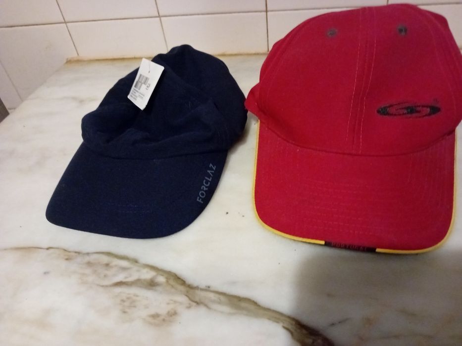 Conjunto de 2 Bonés