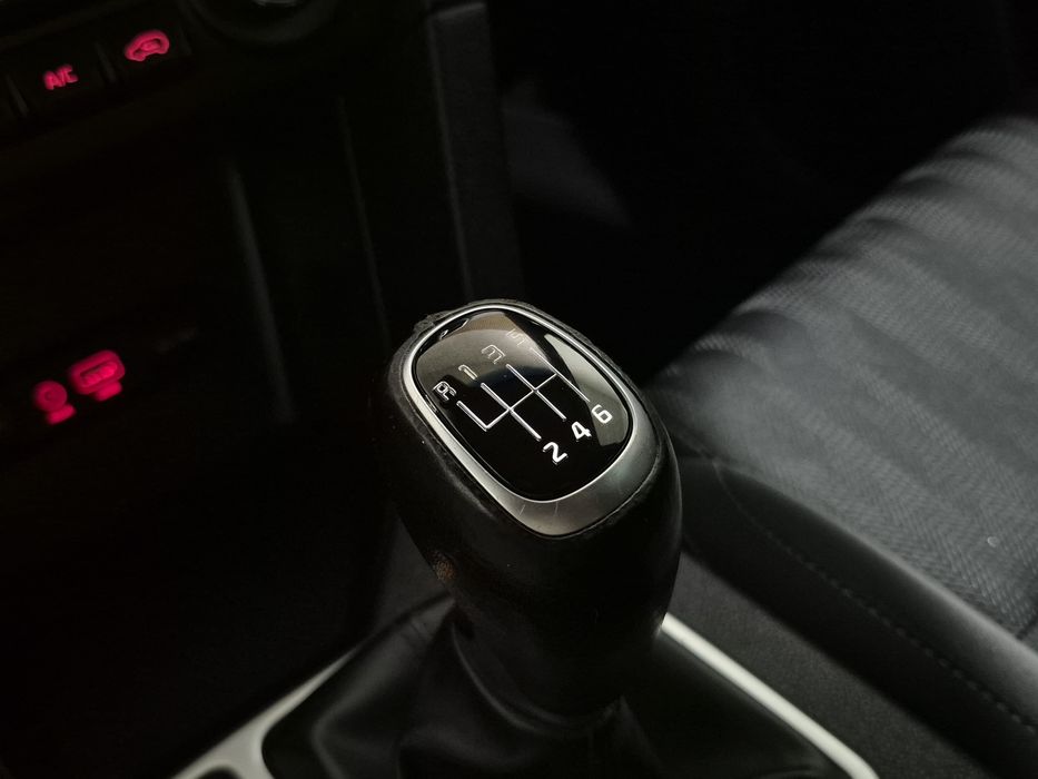Kia Sportage — fotografia 12