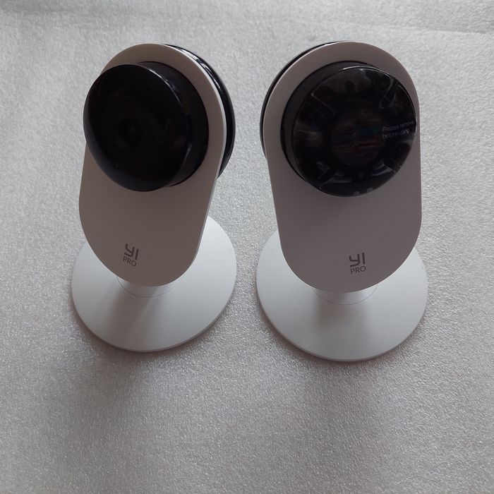 2X Kamera YI Home Pro 2K.