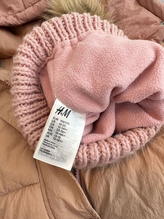 Pikowany płaszcz z kapturem Reserved r. 146 cm (10 lat)