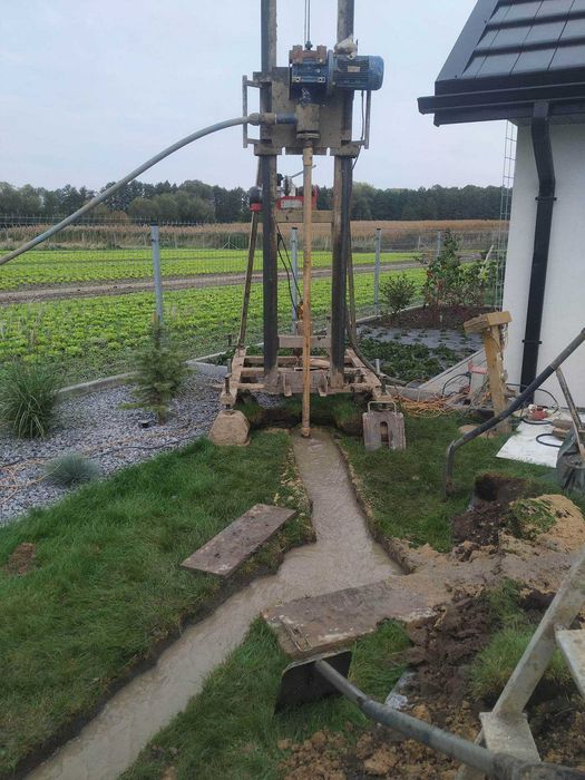 Wiercenie studni  200zl za mb z materiałem