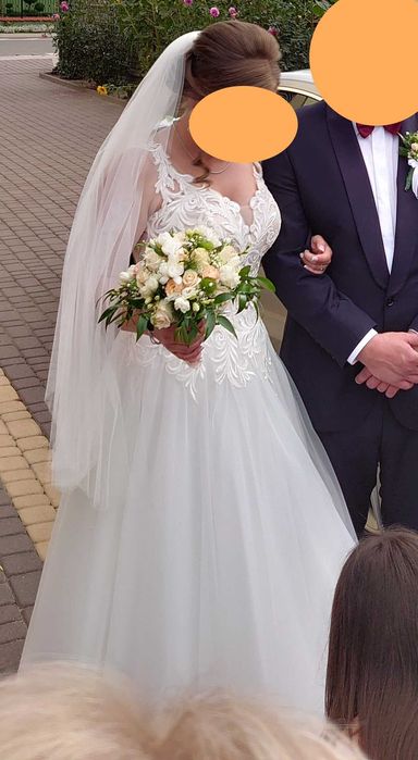 Suknia ślubna Svan r38, wiązany gorset, na kole