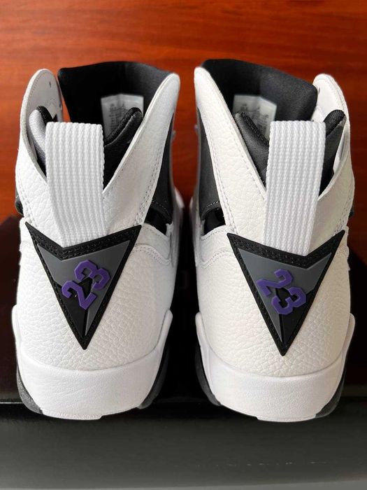 Кроссовки Jordan Air Jordan 7 Retro (CU9307-100) р.28,5 см