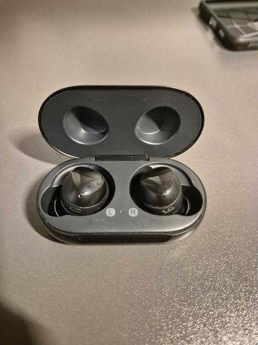 Samsung Galaxy S20 FE 128GB Cloud Navy + słuchawki buds i case