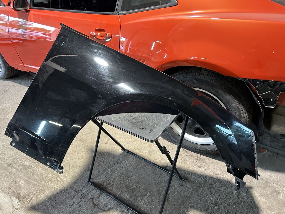 Chevrolet camaro blotnik prawy 2010-15