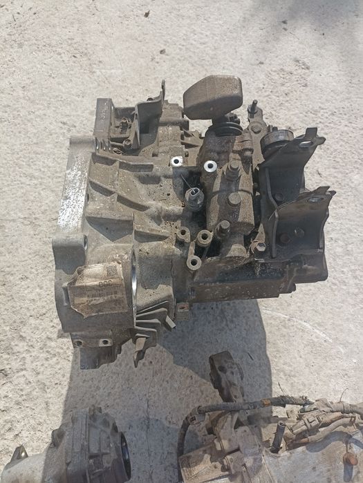 Toyota RAV4 , редуктор, електромуфта  повного приводу ,роздатка