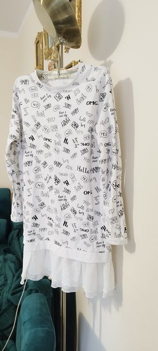 Sukienka, tunika biala w czarne napisy, Terranova Kids r S