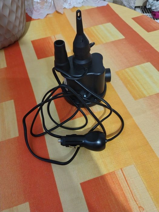 Pompka samochodowa do materacy lub basenów