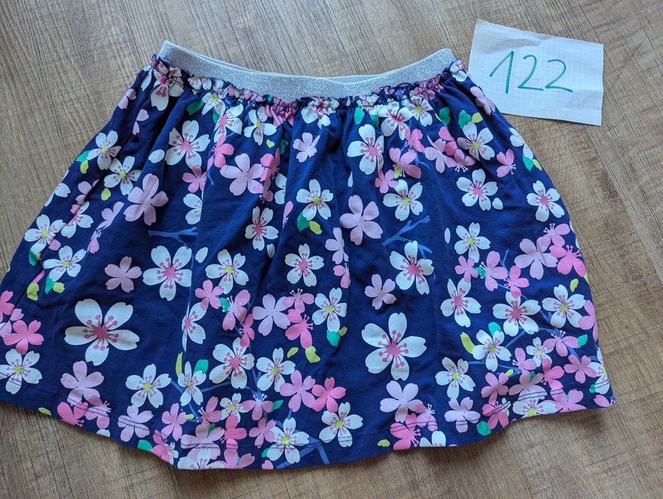 Krótka spódnica w kwiaty, Endo, r. 122