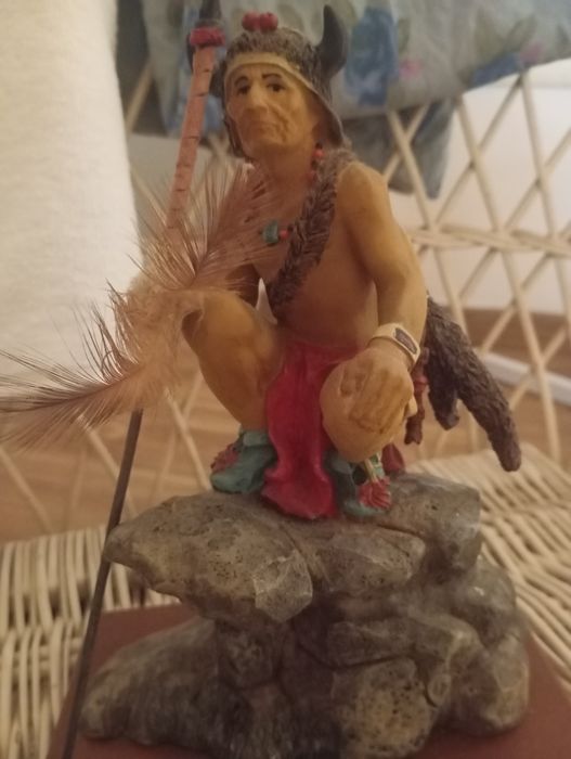 Estatueta Índio de caça