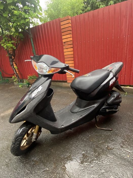 Скутер Honda Z4 з контейнера