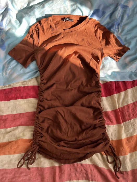 Коричневое платье от  Zara