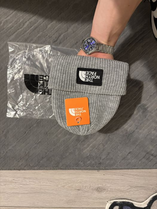 Szara czapka zimowa The North Face