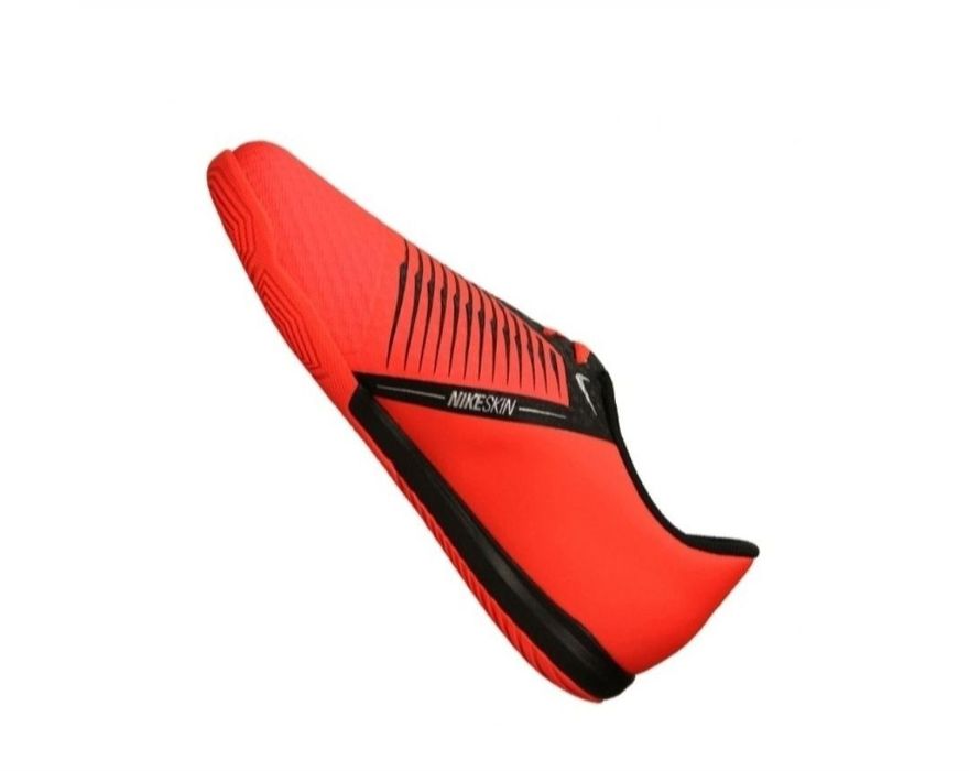 Nike JR Phantom Vnm Academy IC 600