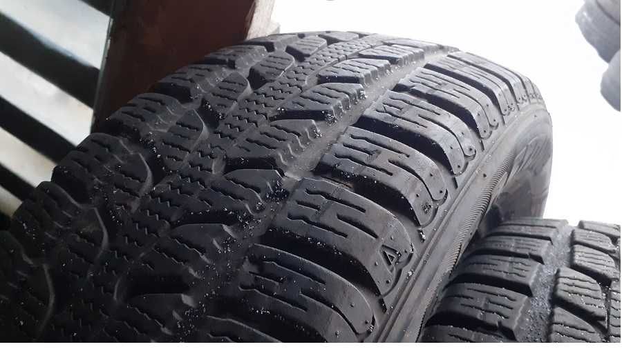 195/65/15--ROADSTONE--2022r--bieznik--5-6mm--opony--WIELOSEZONOWE